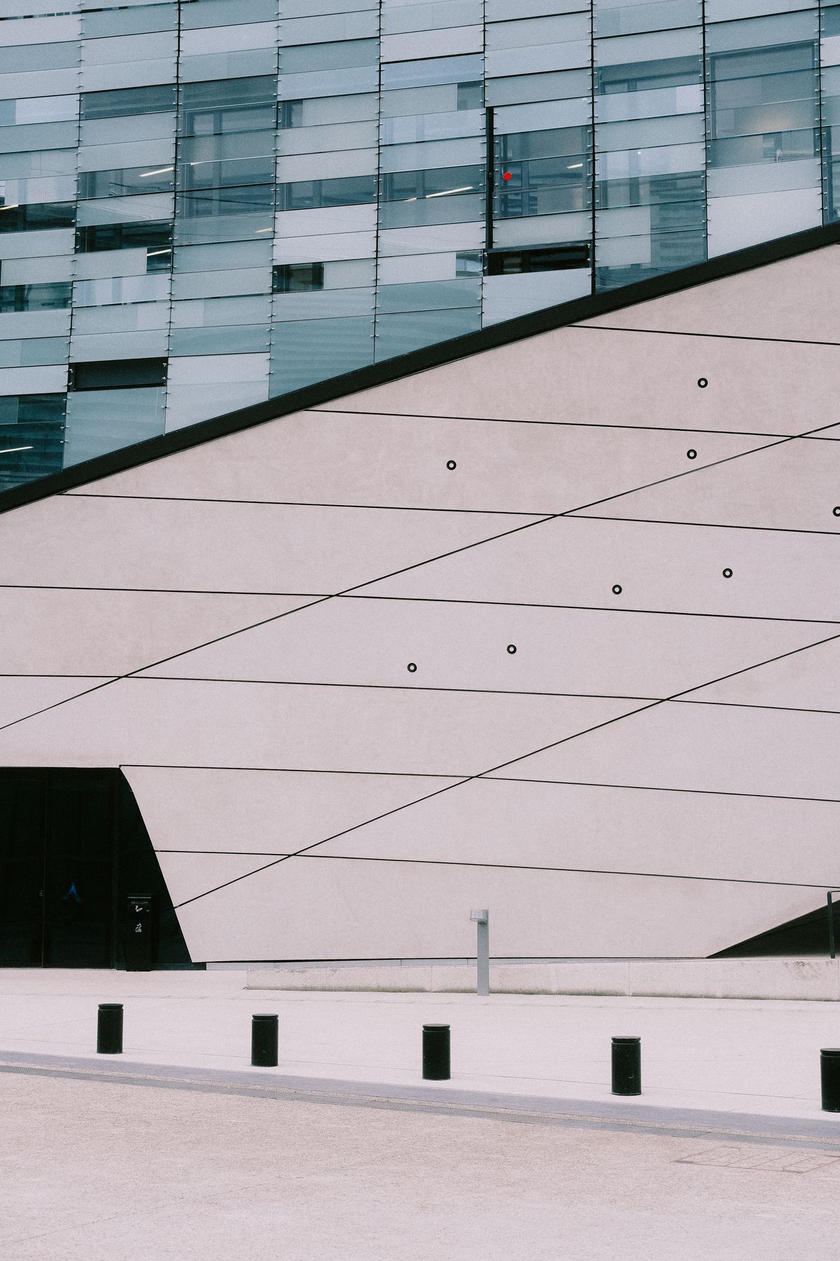 Modern architecture — Pexels