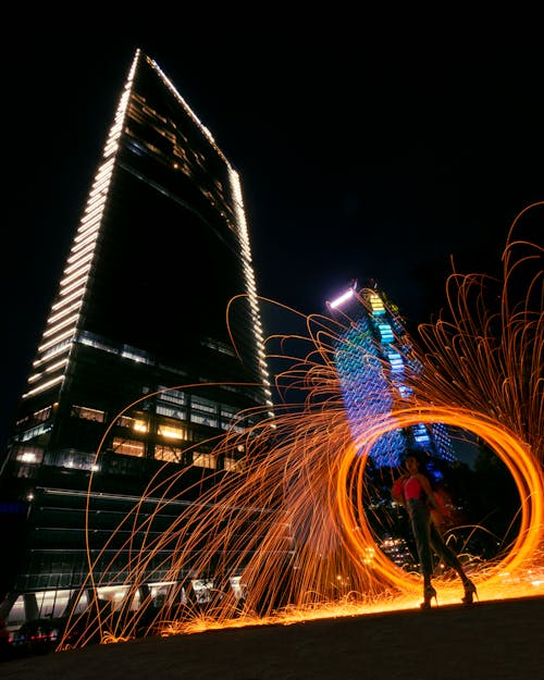 Foto stok gratis fotografi wol baja, gedung menara, kota di malam hari