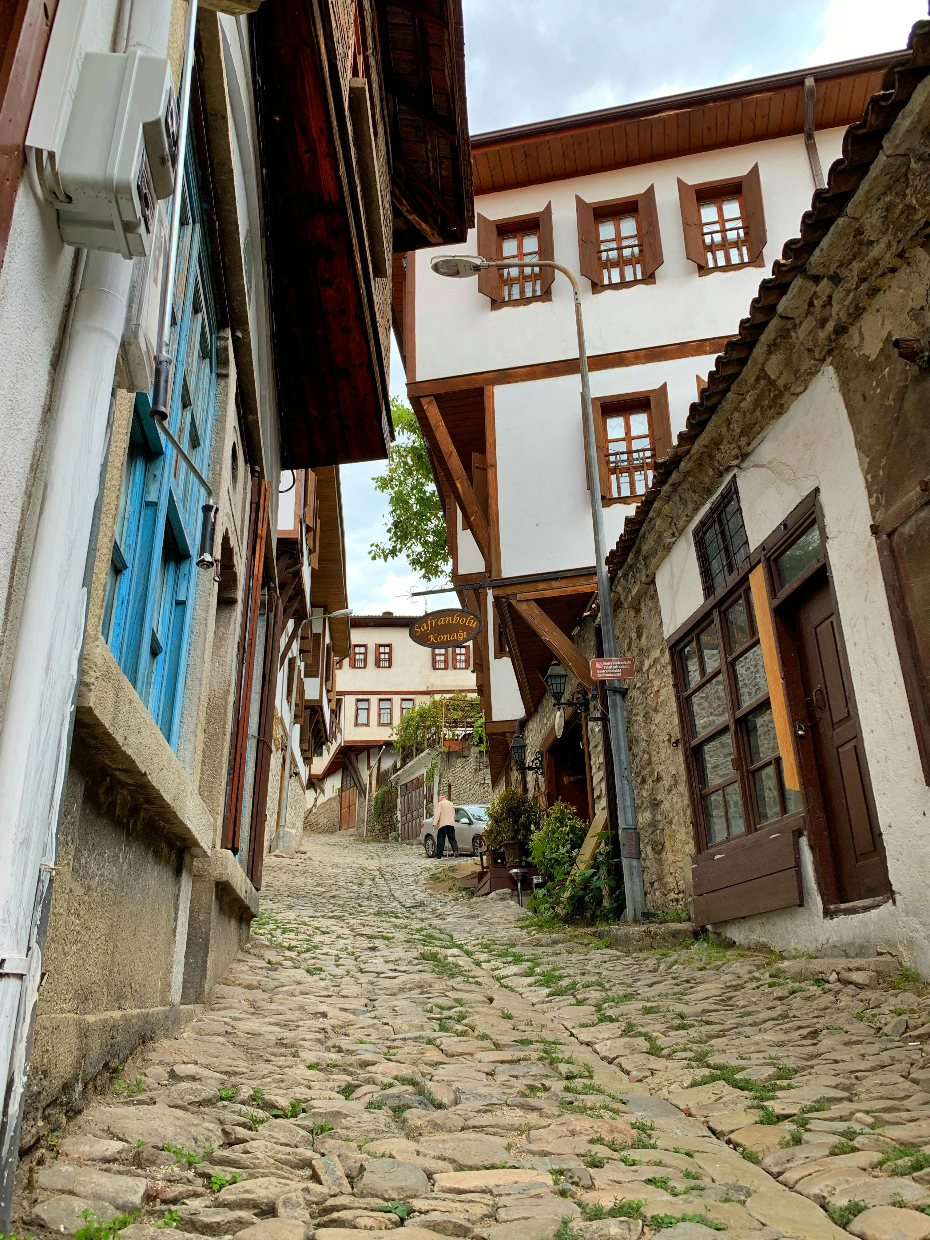 Walkway between Buildings · Free Stock Photo