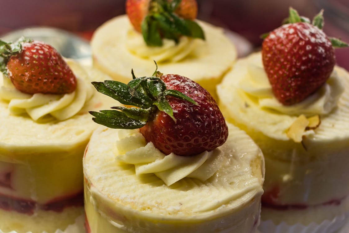 Free Close-up Photography of Strawberry Shortcakes Stock Photo