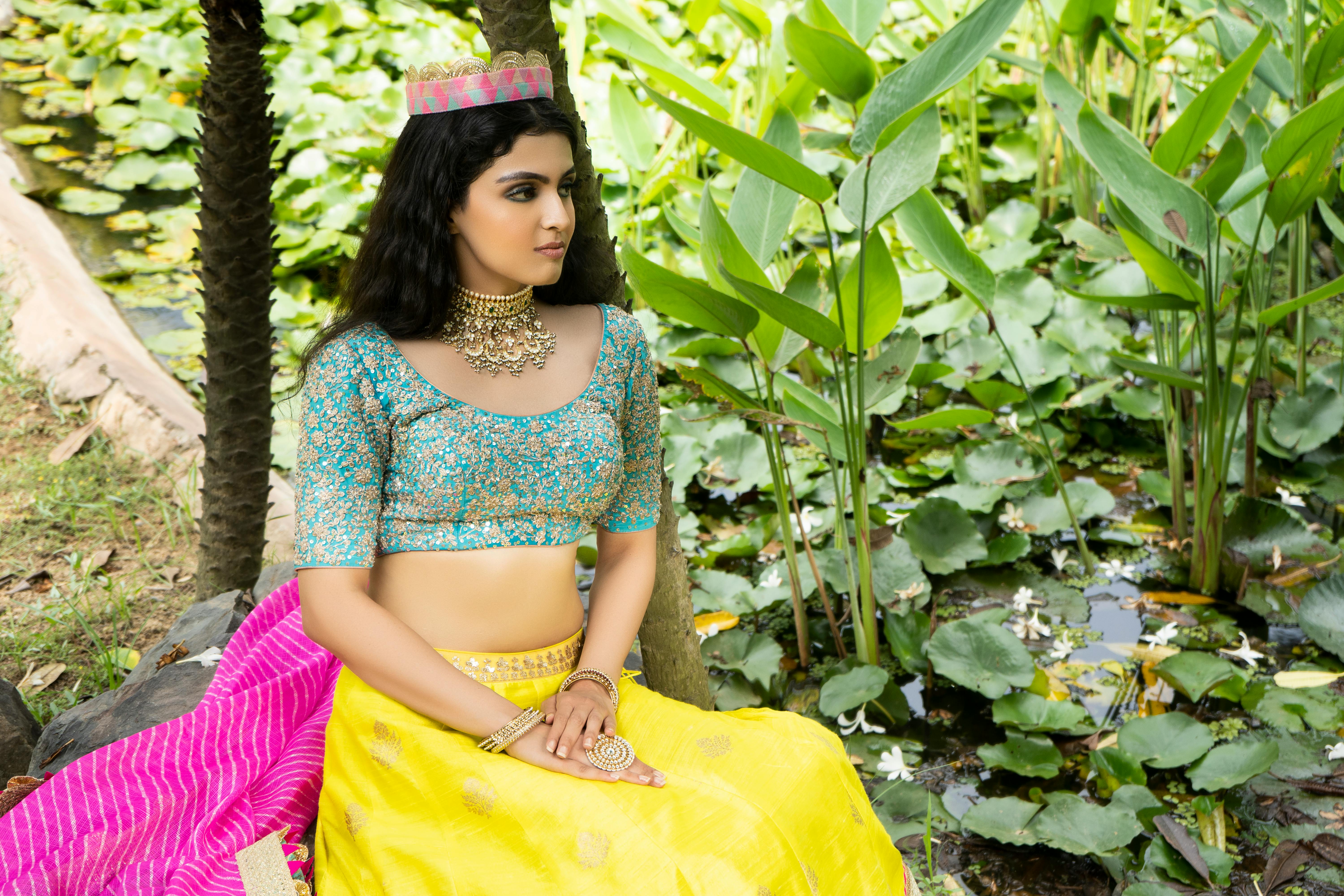 Green crop top and hotsell yellow skirt