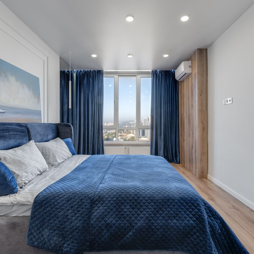 Hedon — professional movers carrying furniture on a house move