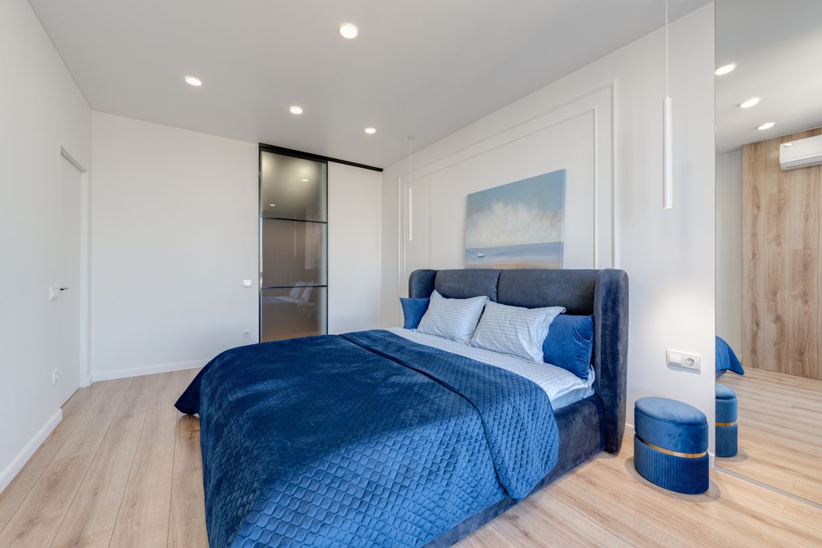 flat moves in Carlby — Loaded properly: blankets, straps and a plan in Carlby