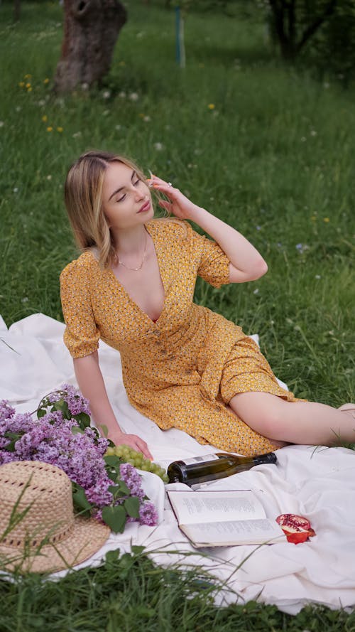 Free Woman in a Picnic Stock Photo