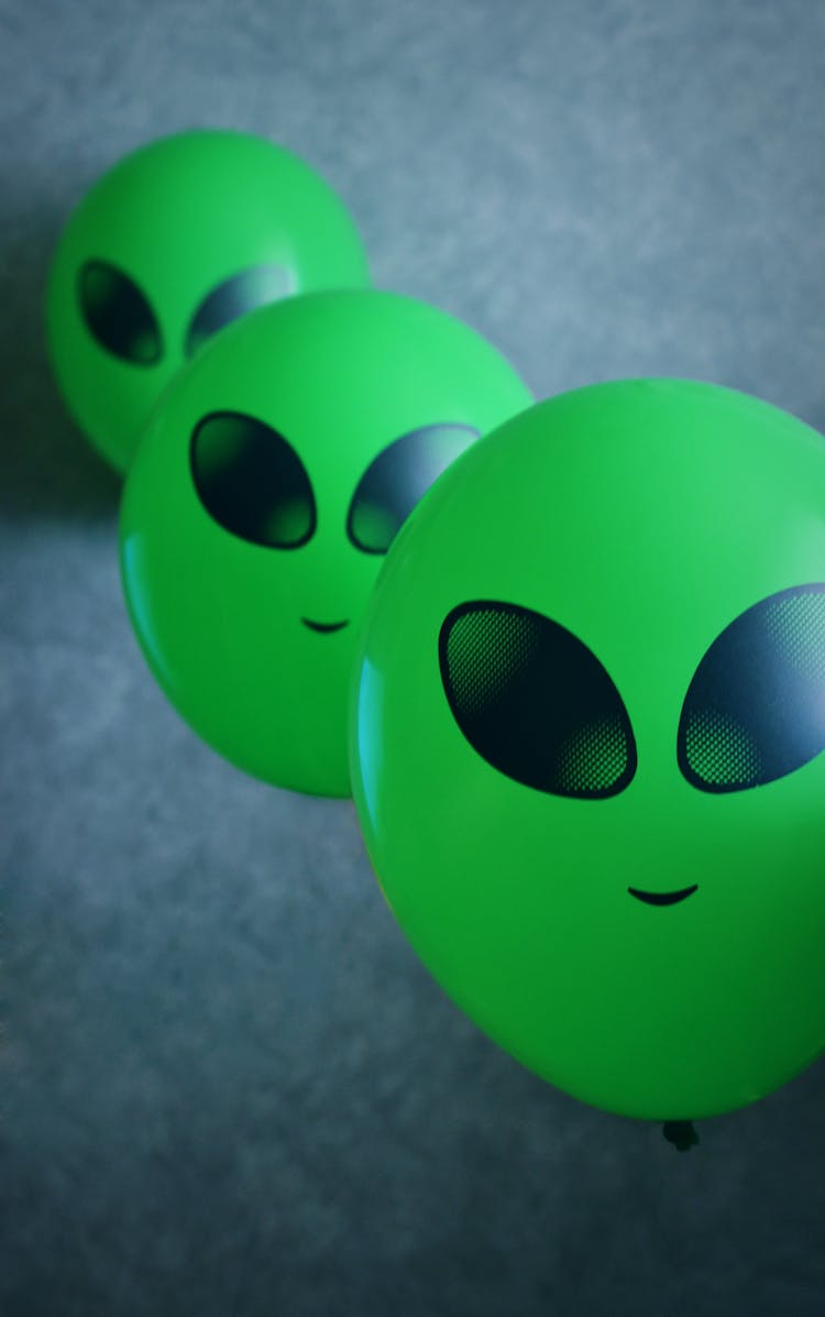 Alien Face Balloons