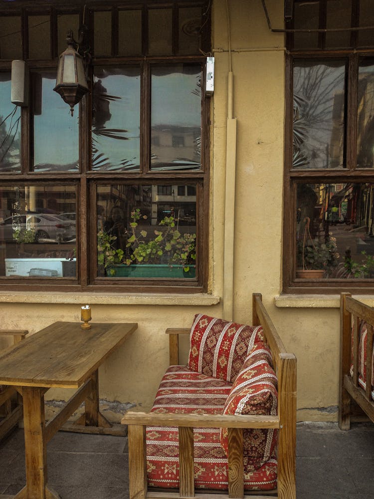 Outdoor Restaurant Table With Bench With Cushions