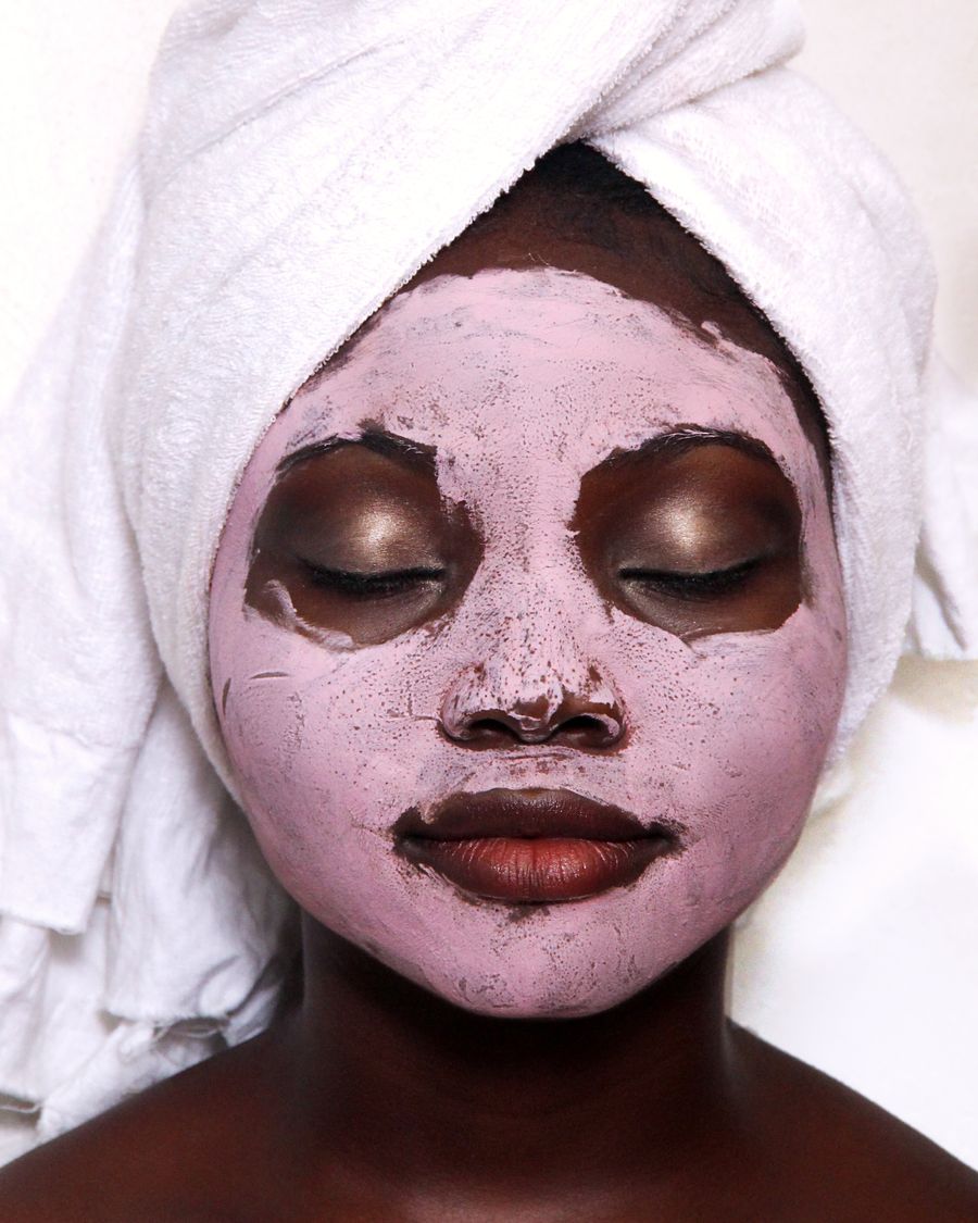 Clay mask facial