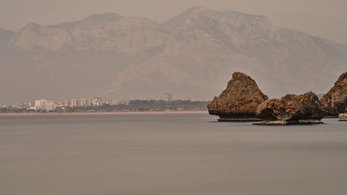 Photos gratuites de étendue d'eau, formation rocheuse, mer