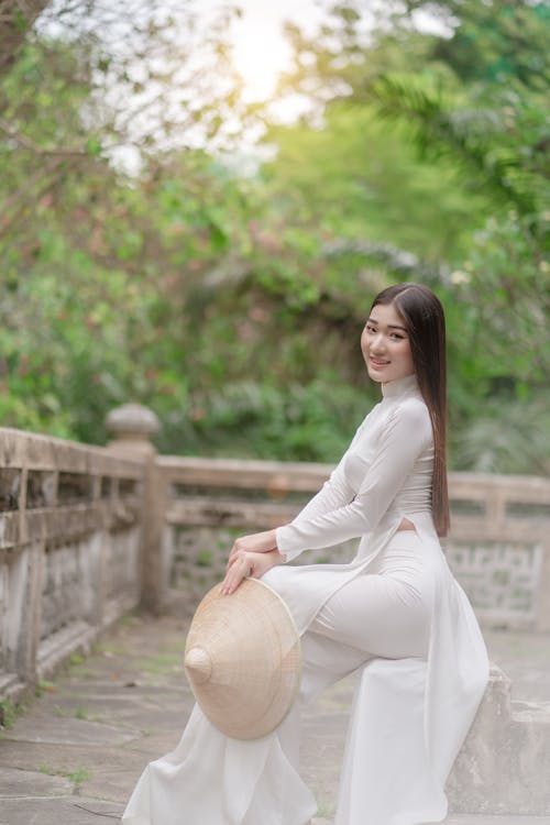 Gratis arkivbilde med ao dai, asiatisk kvinne, chapéucònicasiatisk