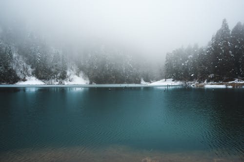 Lake near the Snowy Mountains