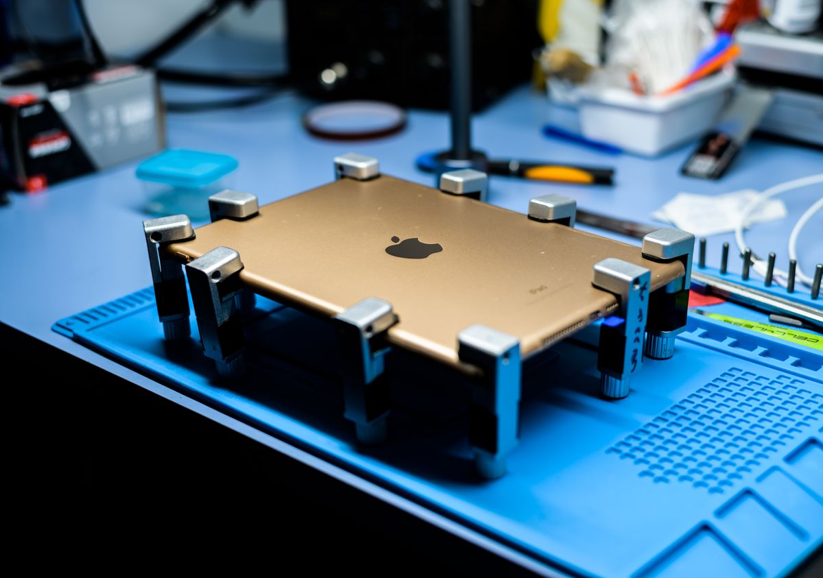 iPad and tablet repair at SpeedJOBS Calgary