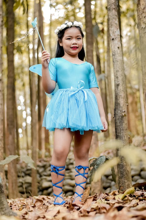 Free Girl Wearing a Blue Costume Stock Photo