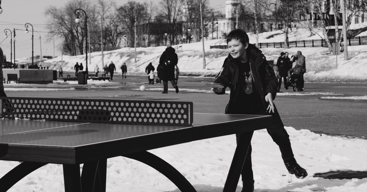 Photo: Georgy Druzhinin / Pexels Flavien Coton advances at the WTT Star Contender in Astana while Charlotte Lutz and Thibault Poret are eliminated