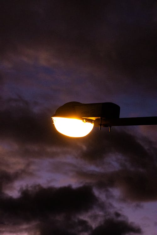 Free Close-Up Shot of a Street Light  Stock Photo