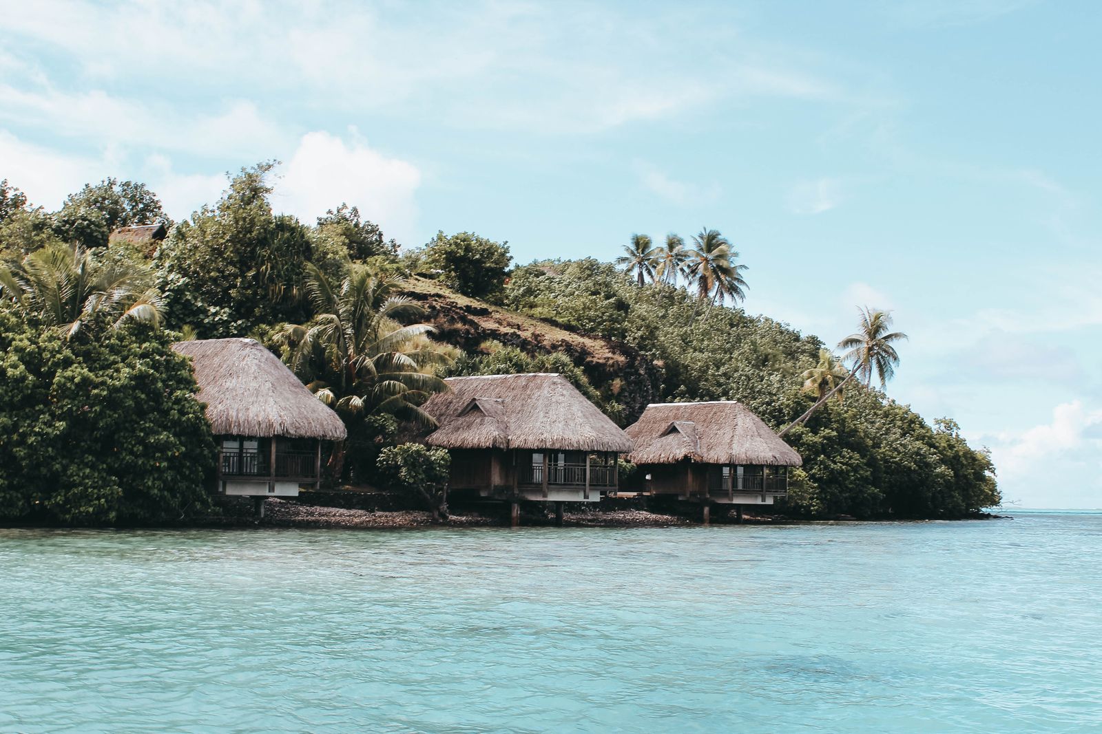 Matira Beach with Mount Otemanu across the lagoon, Bora Bora, French Polynesia