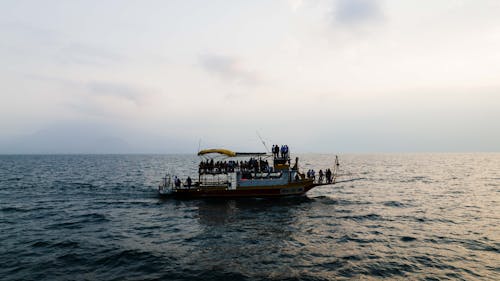 бесплатная Бесплатное стоковое фото с водный транспорт, лодка, море Стоковое фото
