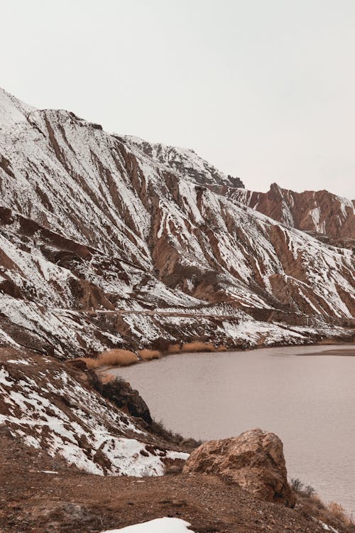 Ücretsiz açık hava, dağ, dikey atış içeren Ücretsiz stok fotoğraf Stok Fotoğraflar