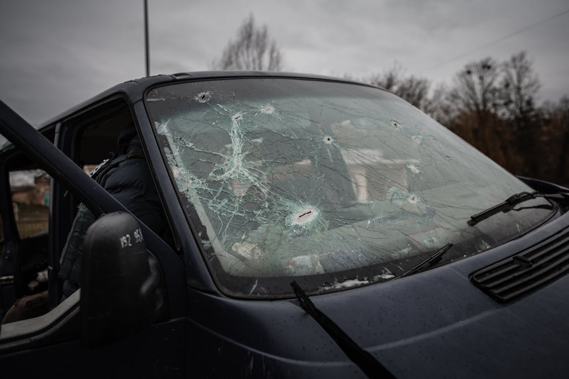 shattered windshield