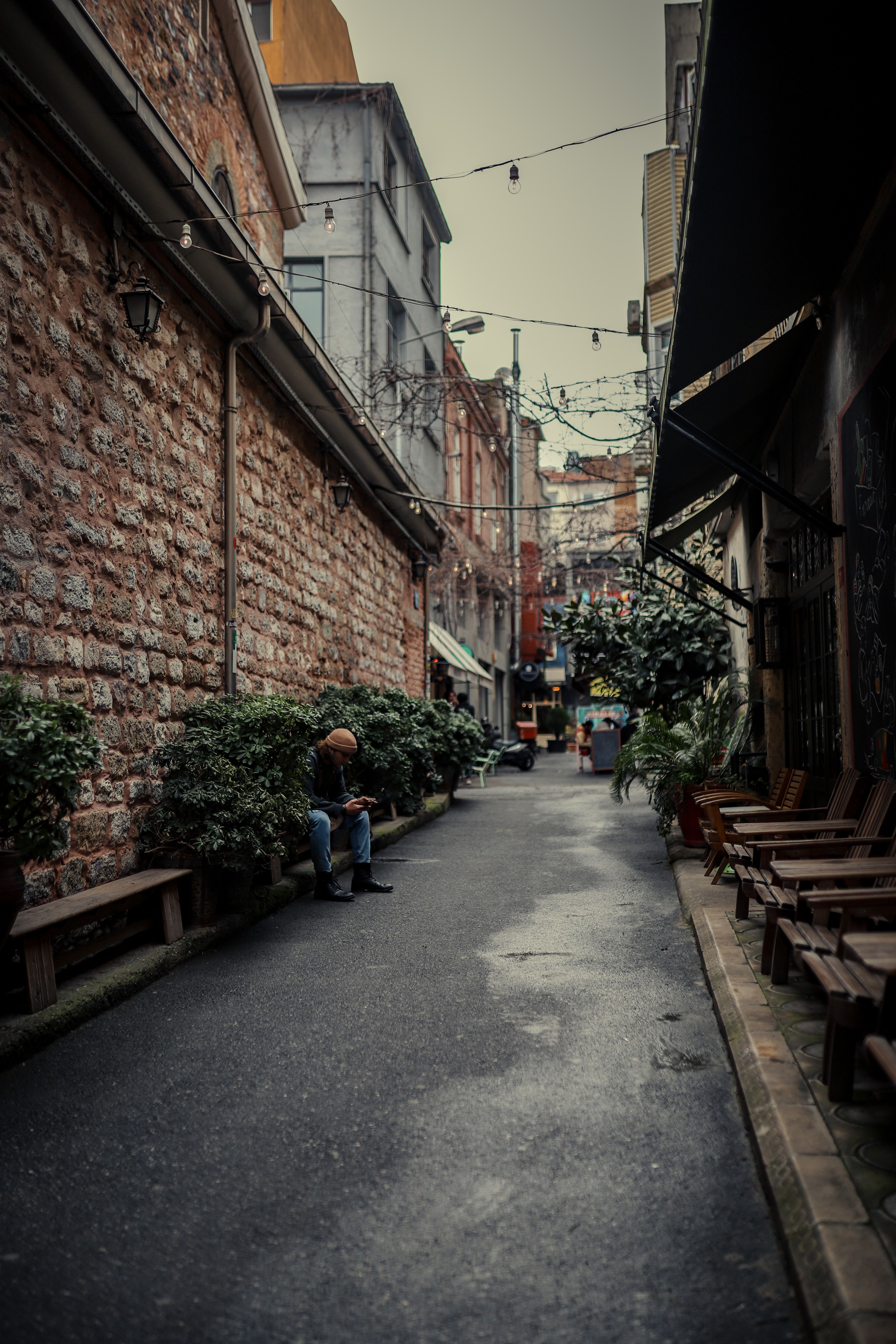 Narrow Alley in Old Town · Free Stock Photo