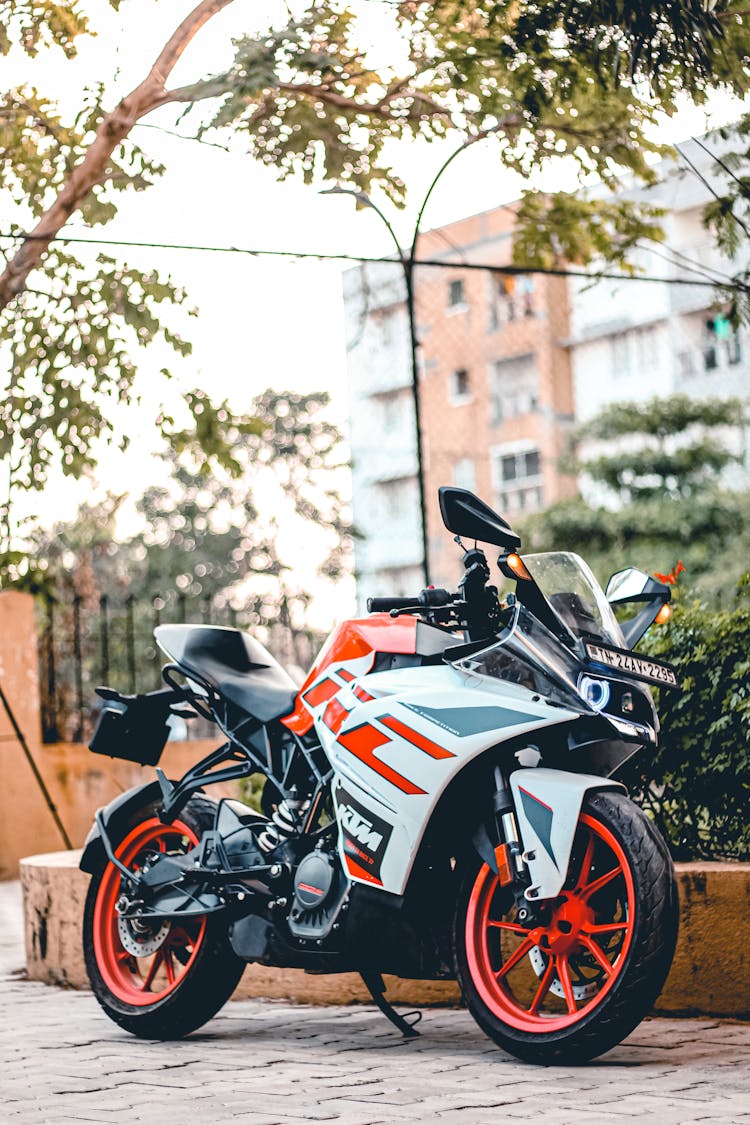 KTM RC 125 Motorcycle 