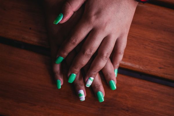 Deep emerald green manicure