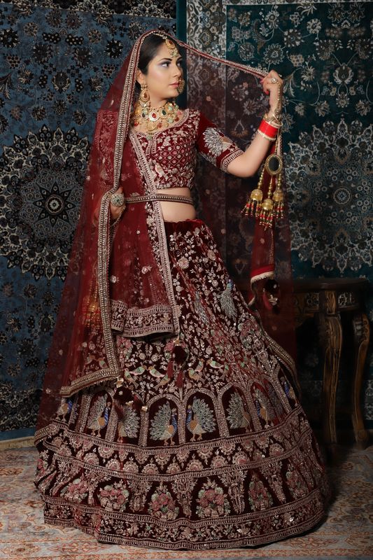 Mirror-work suit