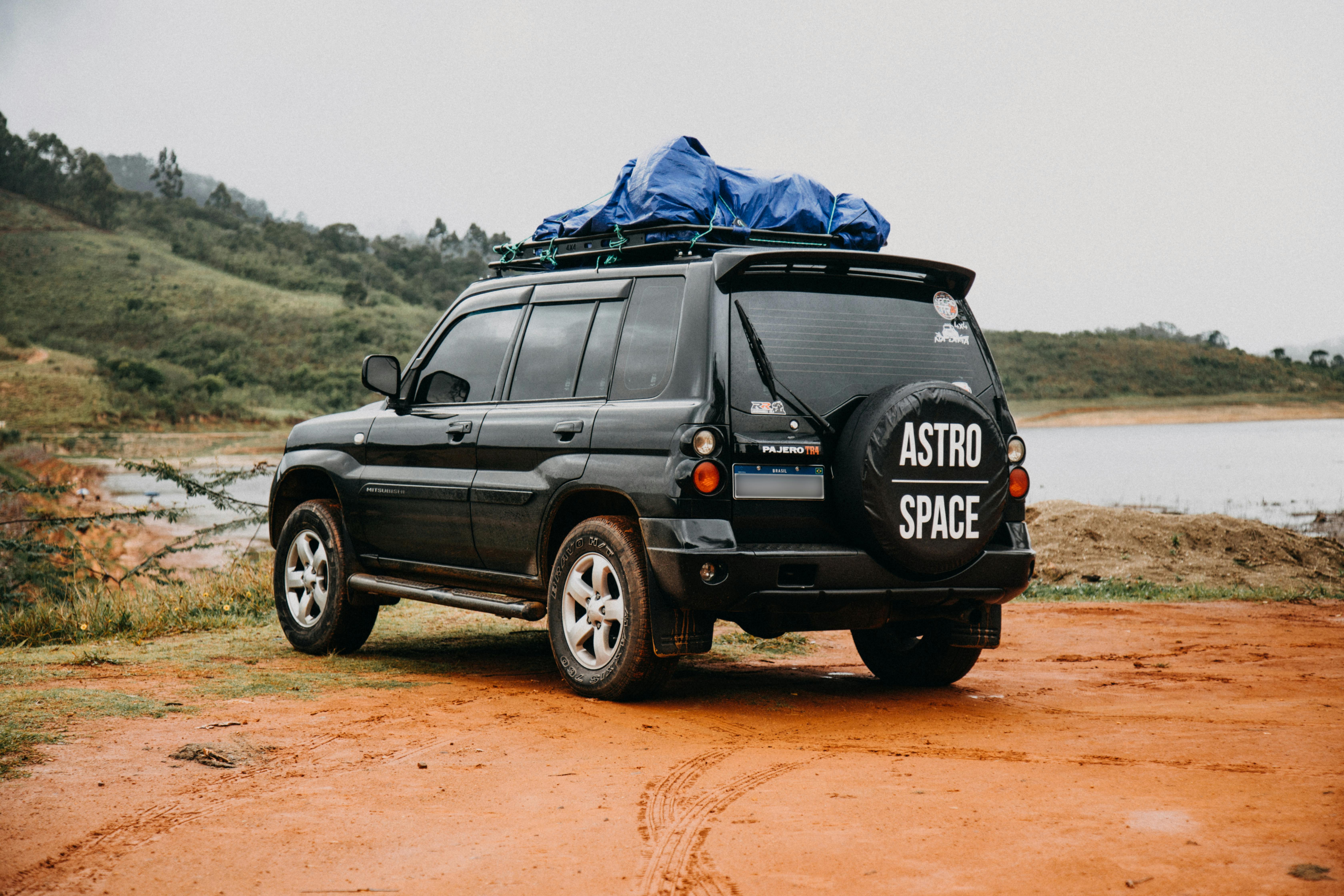 Compact City Cruiser – Car Rental in Colombo | Colombo