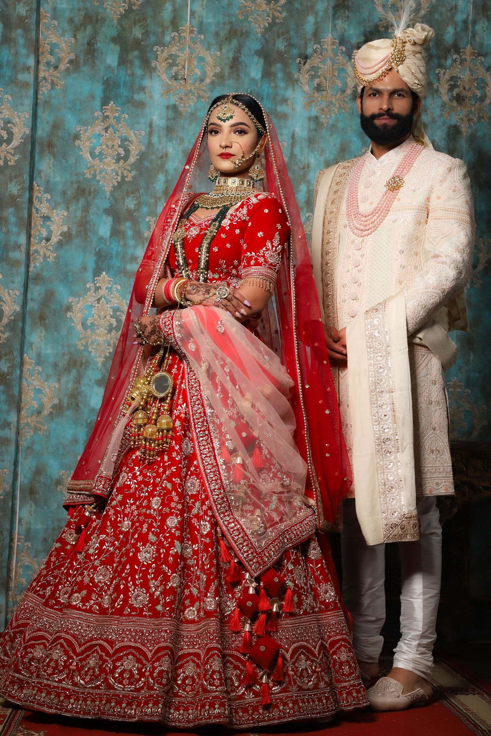 Indian couple for digital wedding invite website article