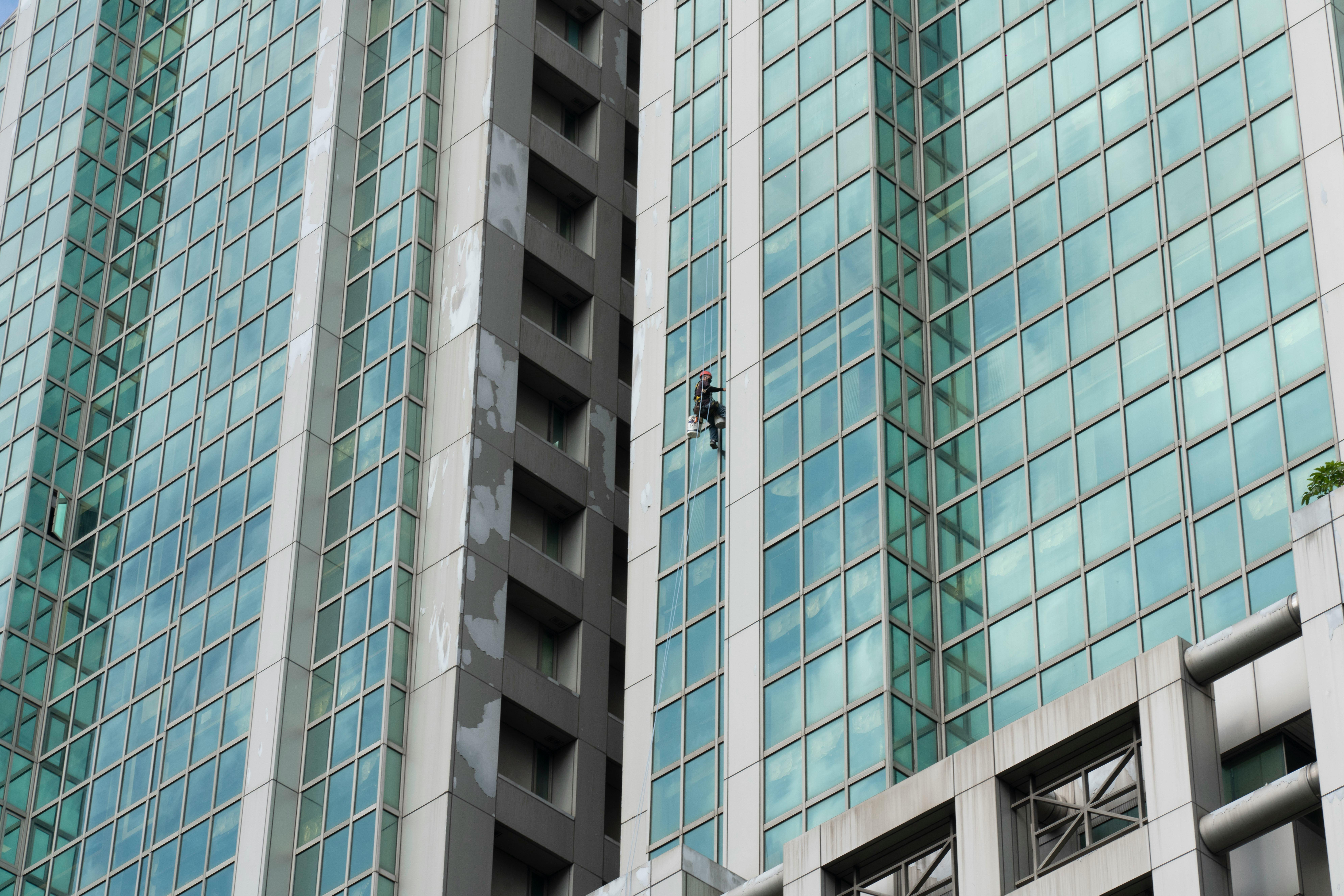 Top Reasons Why You Need to Hire a Window Cleaner