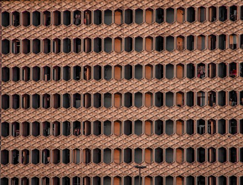 Gratis lagerfoto af altaner, bygning med ejerlejligheder, facade