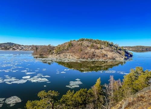 Kostenloses Stock Foto zu beeindruckend, blauer see, eis am see