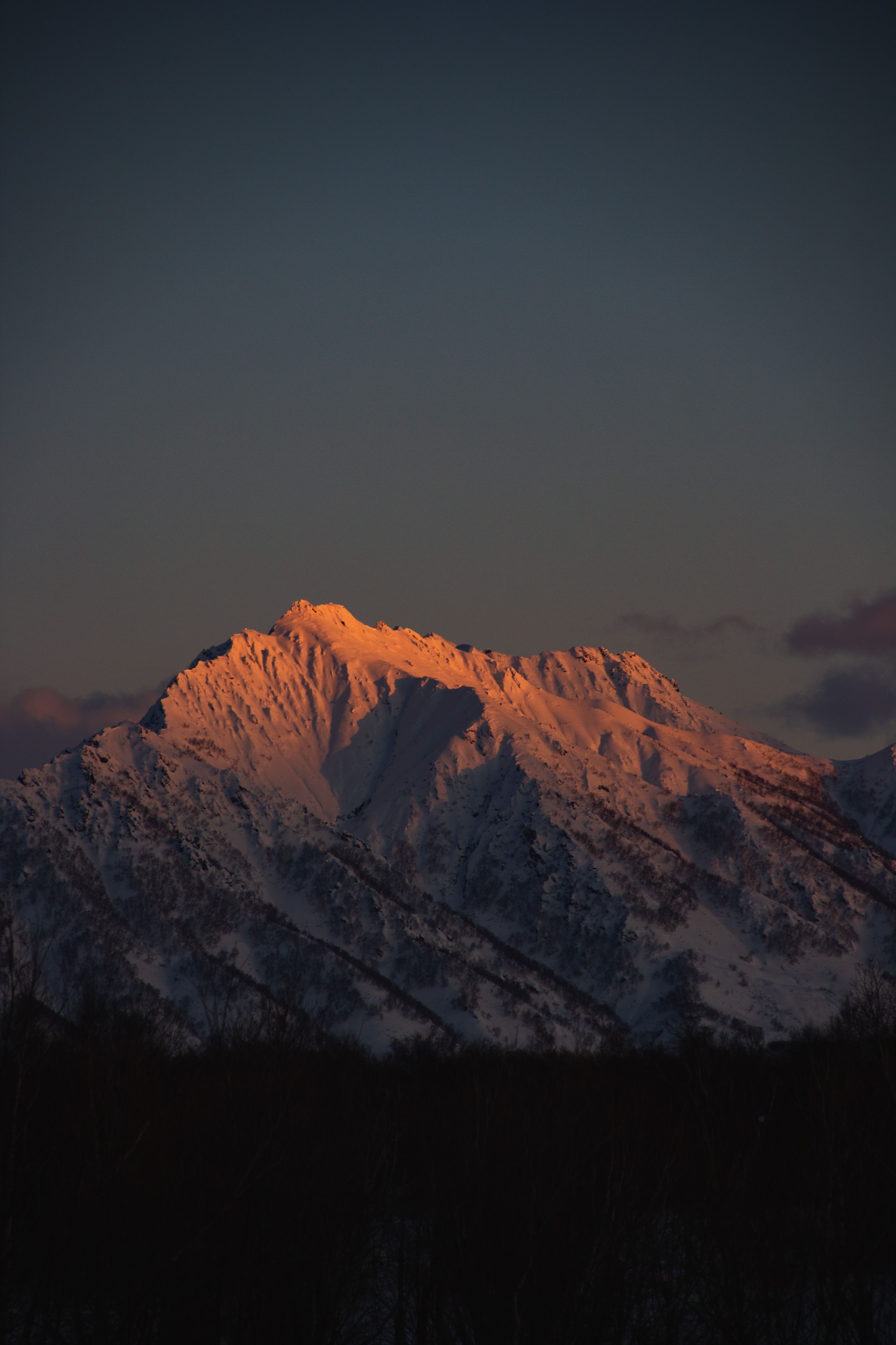 Snow Capped Mountain during Dawn · Free Stock Photo