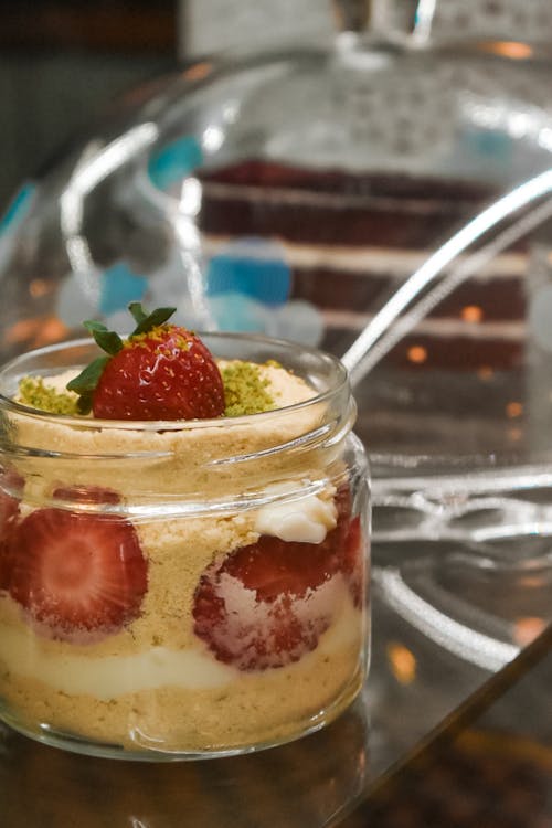 디저트, 딸기, 쇼트 케이크의 무료 스톡 사진