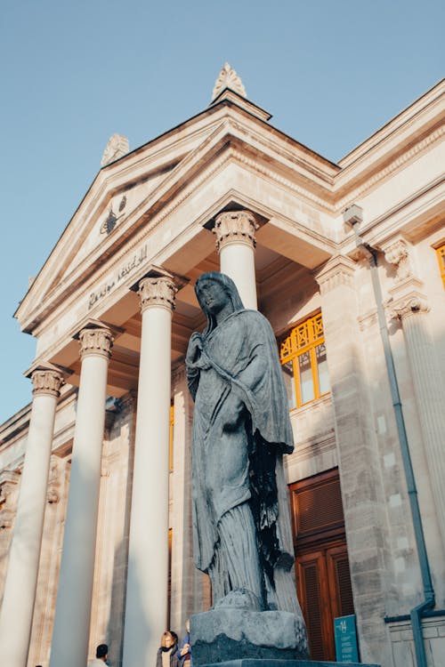 Darmowe zdjęcie z galerii z archeologia, perspektywa żabia, posąg