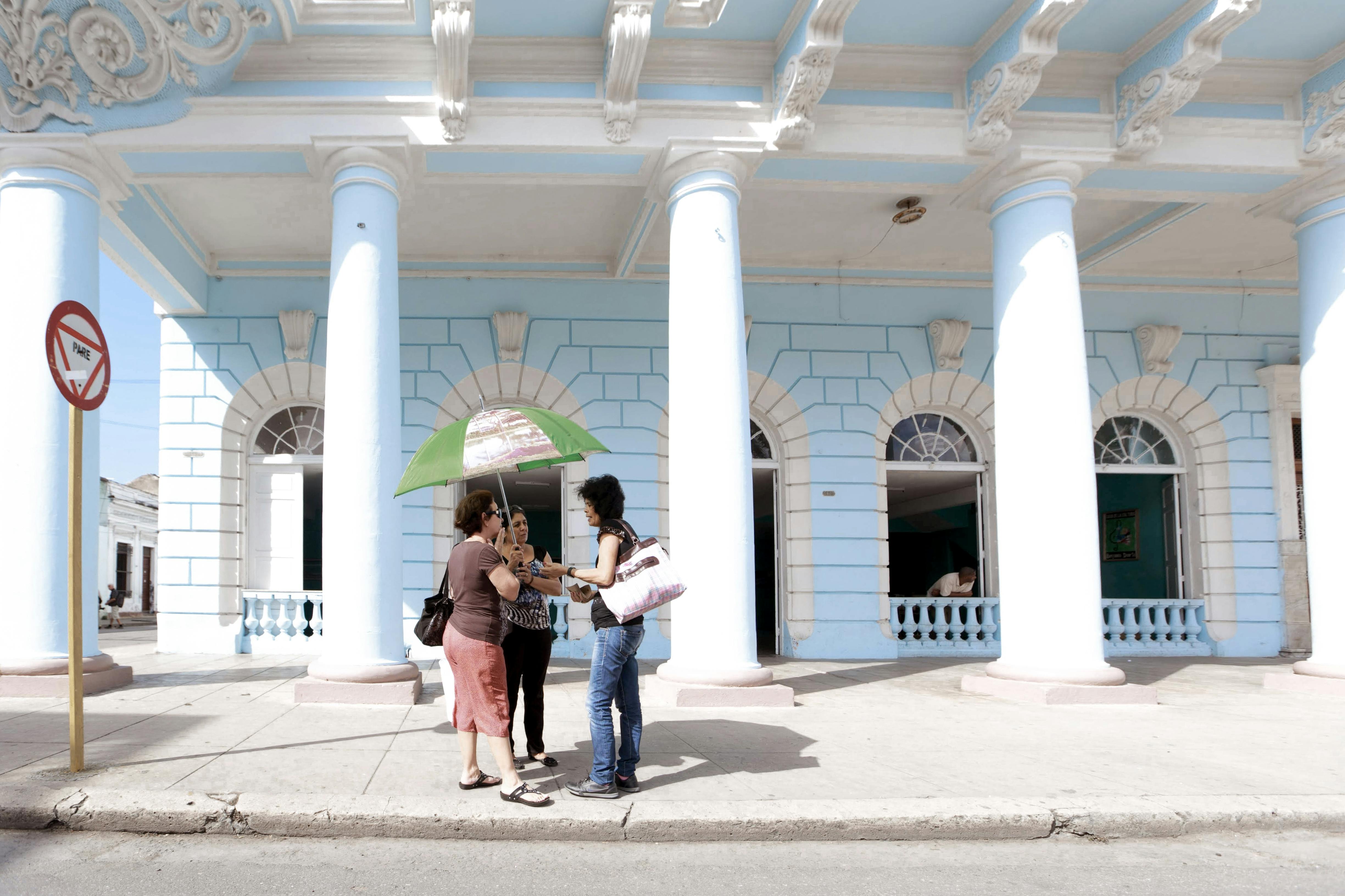 What are signs that God is talking to you?