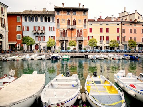 Free alter Hafen von Desenzano Stock Photo