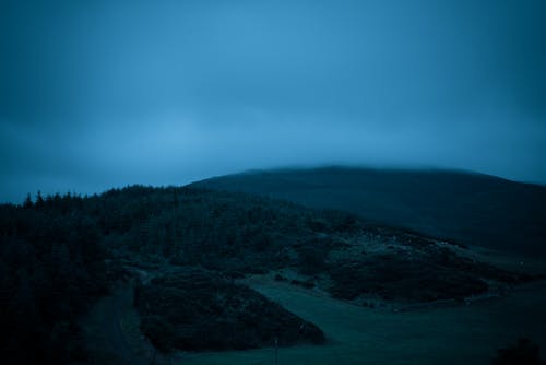 бесплатная Бесплатное стоковое фото с oudoors, голубые небеса, гора Стоковое фото