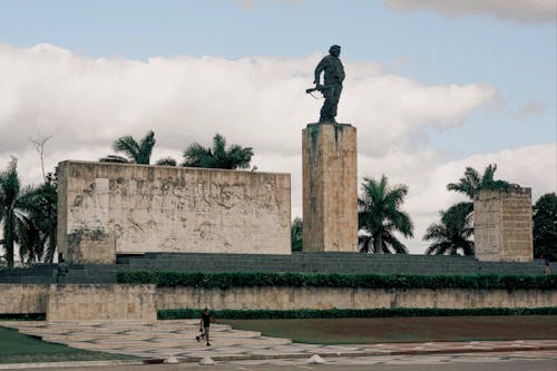 Gratis arkivbilde med arkitektur, by, che guevara mausoleum