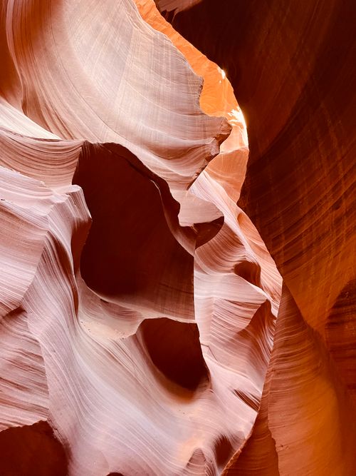 Free Mesmerizing patterns of light on Antelope Canyon's sandstone walls. Stock Photo