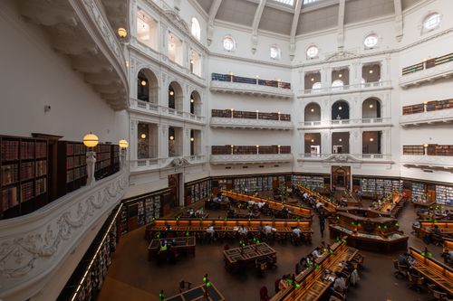 Free Explore the magnificent interior of the State Library of Victoria, an architectural marvel in Melbourne. Stock Photo