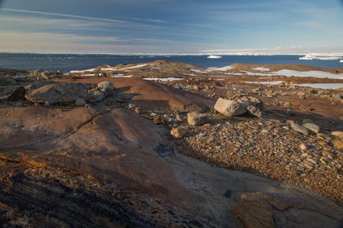 Darmowe zdjęcie z galerii z formacja skalna, horyzont, morze