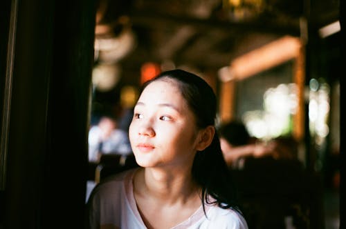 亞洲女人, 年輕, 漂亮 的 免费素材图片