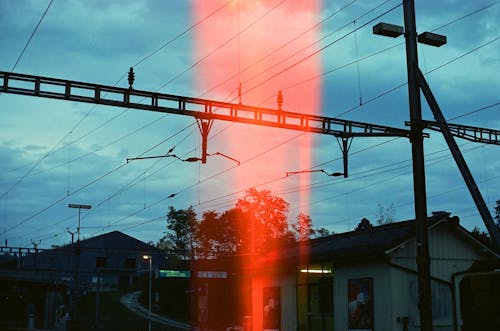 Gratis arkivbilde med elektrisitet, himmel, hus