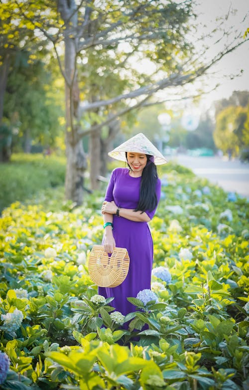 chapéucònicasiatisk, 亞洲女人, 傳統服飾 的 免費圖庫相片