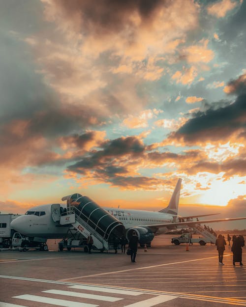 Fotobanka s bezplatnými fotkami na tému Airbus, dopravné lietadlo, dopravný systém