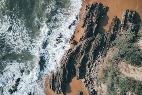 бесплатная Бесплатное стоковое фото с Аэрофотосъемка, берег, брызги Стоковое фото