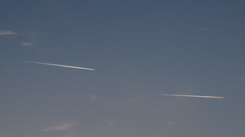 Gratis stockfoto met atmosfeer, blauwe lucht, chemtrails Stockfoto
