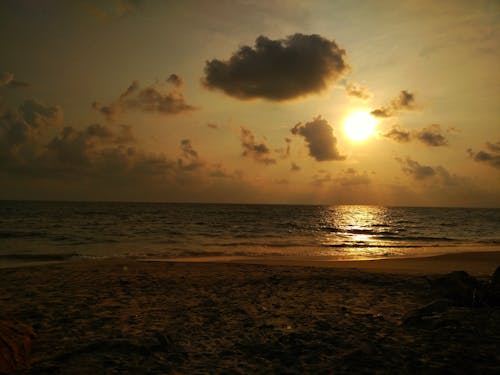 Fotos de stock gratuitas de hora dorada, playa, puesta de sol