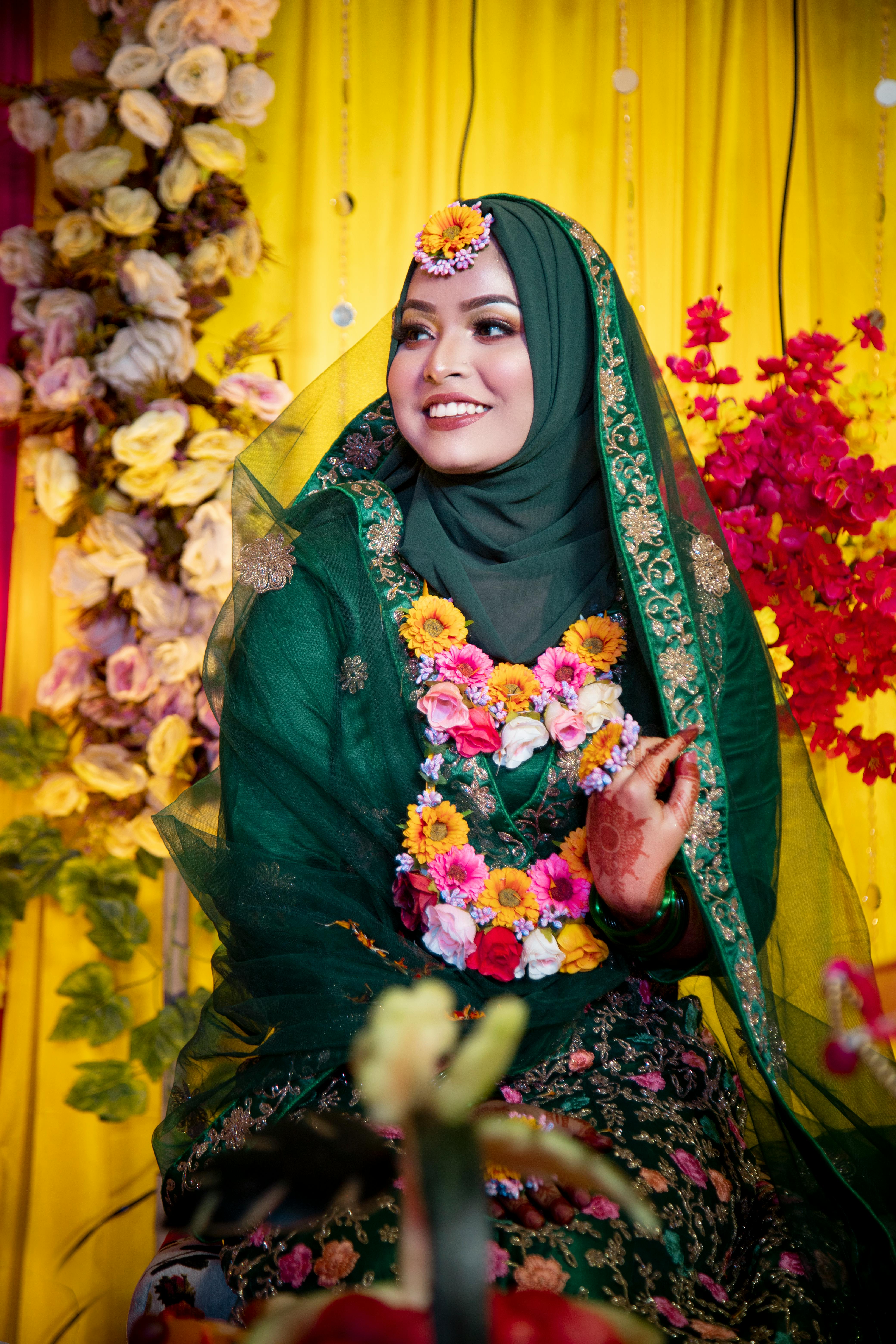 Hijab girl, hijab, malay, mehndi, girl, HD wallpaper