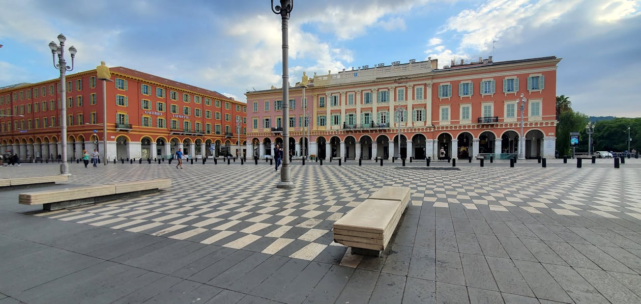 Multi-Cloud Migration for a Fintech Platform